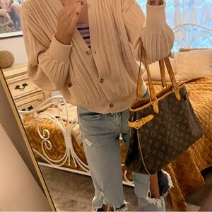 Authentic Louis Vuitton Monogram Shoulder Tote – Vintage